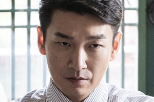 ‘라이프’ 조승우, 첫 스틸 공개 “심장 꿰뚫는 서늘 눈빛”