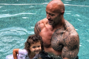 드웨인 존슨, 딸과의 깜찍 대화 공개 “아빠 가슴이 좋아요”