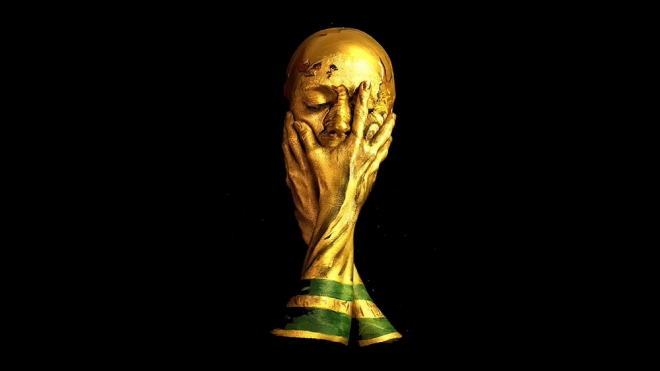 페이스 페인팅으로 월드컵 트로피를 표현한 모습