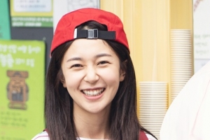 월화드라마 ‘식샤를 합시다 시즌3’ 윤두준X백진희, 달콤한 아이콘택트