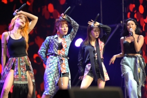 [현장영상] 마마무 ‘너나 해’ 쇼케이스 무대