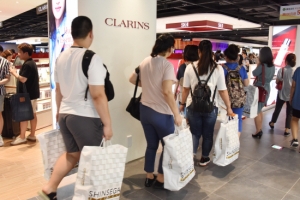 백화점 해외명품-국내 브랜드 수수료차별 여전