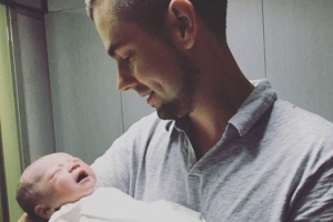 페트리, 아빠 됐다 “완전 행복해서 많이 울었어요”