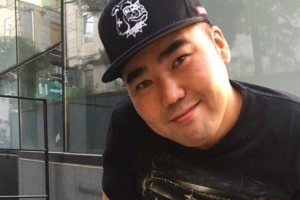 김지호 결혼 “불독 사랑하는 동호회서 만나..첫눈에 반했다”