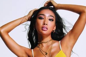 문가비, 구릿빛 피부+탄력 넘치는 몸매 “섹시미 폭발”[화보]