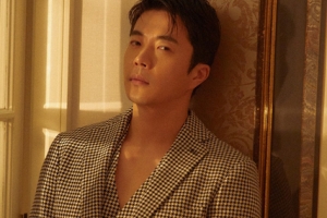 “여전한 등근육”...권상우, 화보서 드러낸 탄탄한 몸매