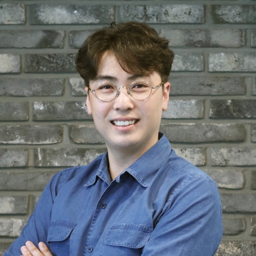 지난 7월 9일 세계청년리더총연맹(WFPL)이 개최한 ‘2018 대한민국공헌대상(KC AWARDS)’ 시상식에서 포레스팅HQ 엄재현 대표가 세계청년리더총연맹 자문위원으로 위촉됐다.