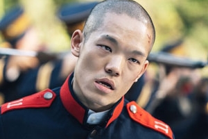 ‘미스터 션샤인’ 이정현, 일본군 전문 배우? “오금 저리는 카리스마”