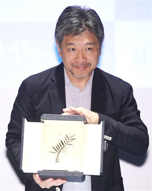 ‘어느 가족’ 홍보차 내한한 일본의 고레에다 히로카즈 감독