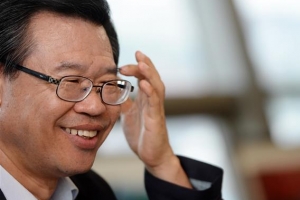 “훈령·조례 바꿔서라도  최대한 지방분권 노력”