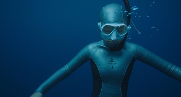 영화 ‘딥’ 예고편 한 장면.