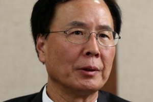 노대래 前공정위원장 소환…간부 특혜 재취업 알선 혐의