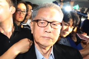 김기춘, 석방 8일 만에 다시 소환…‘재판거래’ 의혹