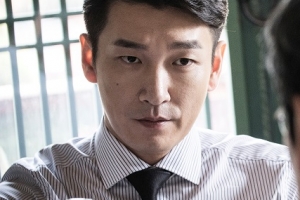 ‘라이프’ 조승우X문성근, 밀실 회동 “공기조차 숨죽인 카리스마”