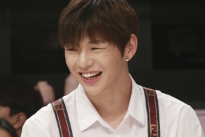 워너원 강다니엘, 데뷔 1주년 기념 손편지 공개 “꽃길 같이 걸어보자”