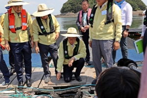 긴 폭염에…극한 가뭄에, 휴가 반납한 단체장들