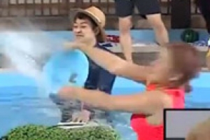 ‘나혼자산다’ 박나래 vs 화사, 수중 물따귀 대결 ‘승자는 누구?’