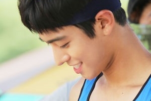 ‘서른이지만 열일곱입니다’ 안효섭, 다정한 미소 속 해맑은 모습 ‘청량 매력’