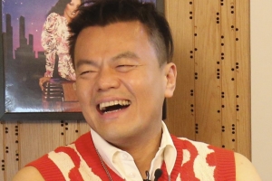 ‘아이돌룸’ 박진영, JYP 신사옥 자랑하며 “부모 마음으로 관리”