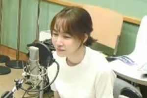 ‘라디오쇼’ 작사가 김이나 수입 “원 없이 효도할 만큼 번다”