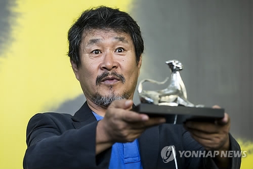 기주봉, 로카르노영화제 남우주연상 수상