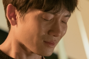 ‘아는 와이프’ 지성, 절절한 폭풍 오열 포착 ‘현재 다시 바꿀까’