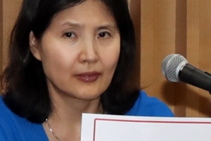 최영미 “고은 성추행 더 있다”…고은, 손해배상소송 불출석