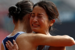 케냐→바레인 첼리모 여자마라톤 우승, 최경선 4위 김도연 6위