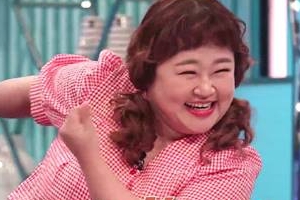 홍윤화 드레스 “두 벌 구입→한 벌로 수선해 붙여서 입어”