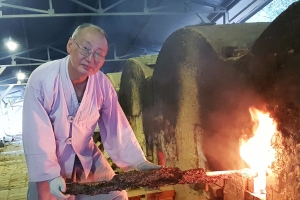 [이기철의 노답 인터뷰] “장작 한 개비 더 넣을까 말까 고민, 이게 도예가 인생”