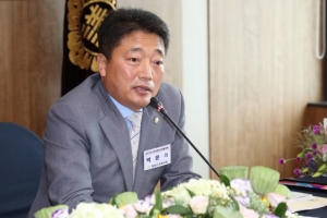 박문석  성남시의회 의장 13기 경기도시·군의회의장협의회 회장에