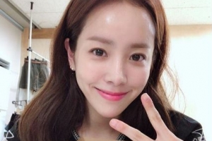 ‘아는 와이프’ 한지민, 반짝반짝 빛나는 미모 자랑 “본방 사수!”
