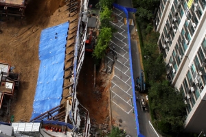 비 소식에 ‘땅 꺼짐’ 아파트 주민 대다수 귀가 거부