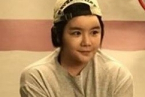 에이미 사진논란, 폭풍 감량? ‘휘어진 배경’ 포착에 “조금 보정”