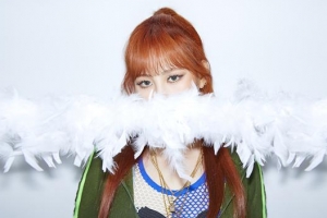 소녀와 작별… 성숙해진 음색으로 돌아오다