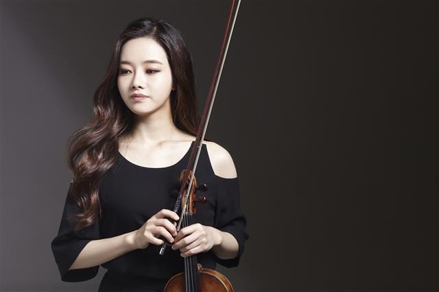 워너에 이어 도이체그라모폰(DG)에서도 데뷔 앨범을 내는 바이올리니스트 김봄소리. 스톰프뮤직 제공