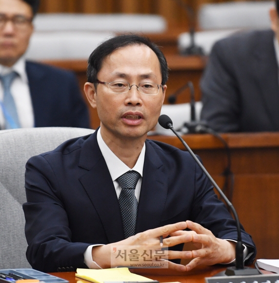 10일 국회 법제사법위원회에서  김기영 헌법재판관 후보자 인사청문회가 열렸다. 2018.9.10.  김명국 선임기자 daunso@seoul.co.kr