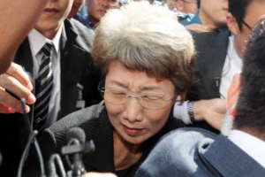 “쌍용차 해고 정당했나” 항의받은 시골판사 첫 출근길