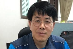 [관가 인사이드] “주먹질당해도 일 크게 만들지 말라며 친절 강요…막가파식 민원만 키워”