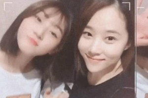 김새론 엄마, 역대급 동안 청순 미모 ‘언니라 해도 믿겠네’