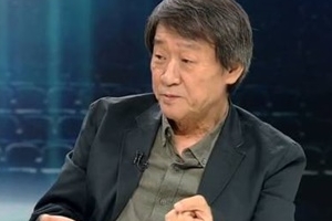 ‘뉴스룸’ 김민기, ‘아침이슬’ 탄생 스토리 최초 공개 “그림 그리다가..”