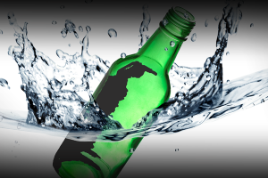 술 취한 채 아파트 12층 높이에서 창틀 던진 30대