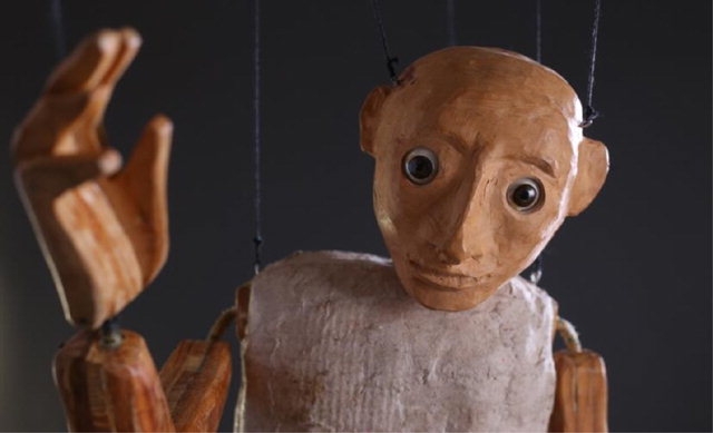 극단 ‘디 필리포 마리오네트’의 ‘Hanging By a Thread’