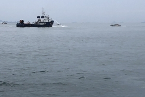 완도 해상서 선박 기름 유출...양식장 피해 없어