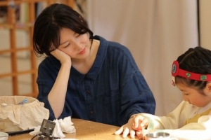 ‘가로채널’ 이영애, 쌍둥이와의 일상 공개 “‘예쁜우리새끼’ 채널 오픈”