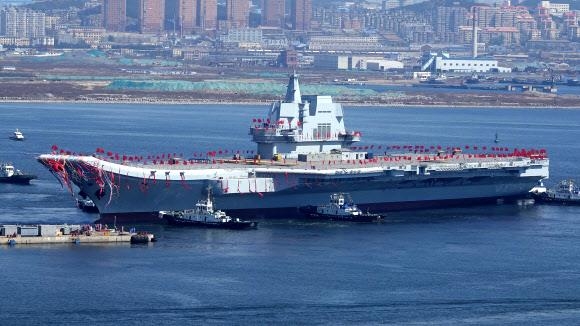 중국이 자체 기술로 건조한 첫 번째 항공모함인 ‘001A’함. 서울신문 DB
