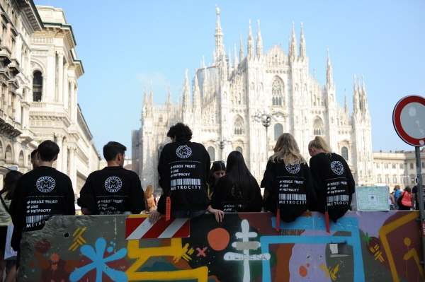 이탈리아 네오 클래식 브랜드 메트로시티(METROCITY)가 19SS 밀란 패션위크 기간 동안 메트로시티 플래그십 스토어 밀라노점에서 ‘19SS 오픈 하우스(2019 SS OPEN HOUSE)’를 성공적으로 진행했다고 밝혔다.