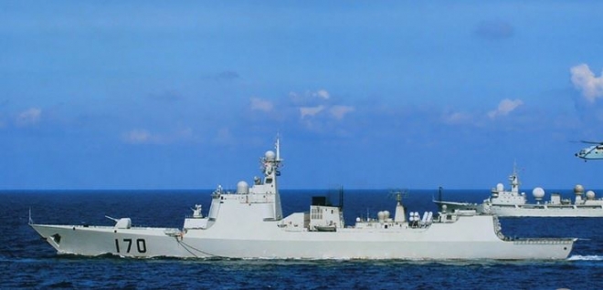 미국 군함과 충돌 직전까지 갔던 중국 군함과 같은 급의 군함. 출처:사우스차이나모닝포스트