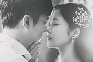 유상무♥김연지 웨딩화보 공개 “행복 만끽하고파” 소감