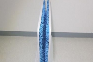 [글로컬 강소 기업을 가다] 젖은 우산 한두 번 스치면 빗물 싹~ “일회용 비닐커버는 가라”